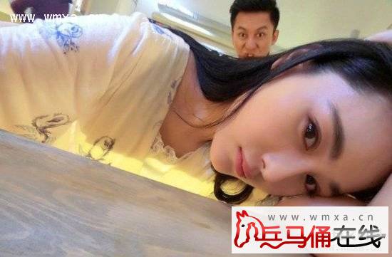 ���ĸ��ͥ�����������Ů���ع� ��������ϼ��