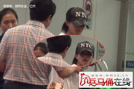 赵丽颖个人资料身高及家庭背景成名史简介 父母照片曝光