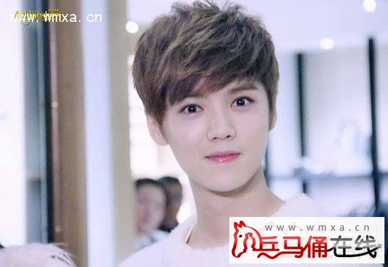 鹿晗整容前后照片对比曝光 鹿晗个人资料及家庭背景简介