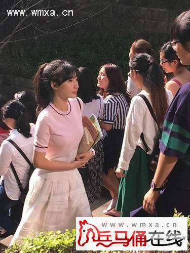  岳云鹏与柳岩牵手 照流出 网友:不怕郭老师收拾