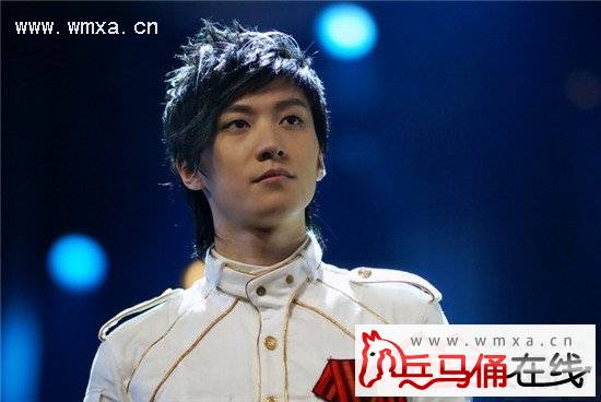 �����������һ������ ����˫����������ͨ��Ů���Ѷ�������