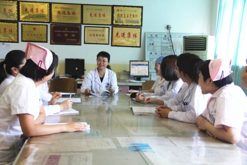 ���÷������һ����ҽ����Ա���������ᾫ��