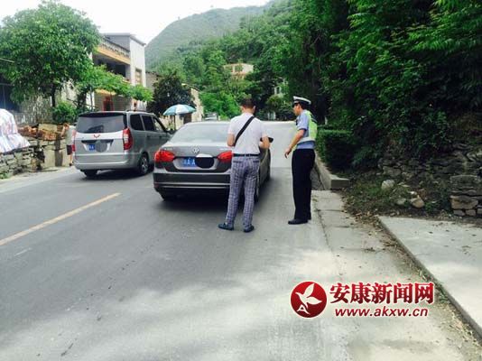 �����жӣ��������İ��� �л����˾��.jpg