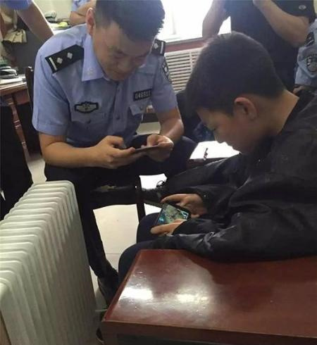 ����ͨ������Ϸ�ķ�ʽ���к�����̸��