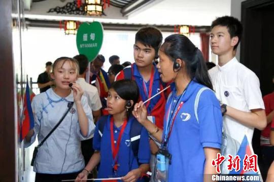 ѧУѧ꽲ѧУʷ췽ͼ