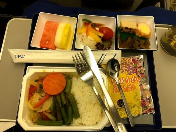 全日空客机急刹车致5人摔伤 相关部门已经介入