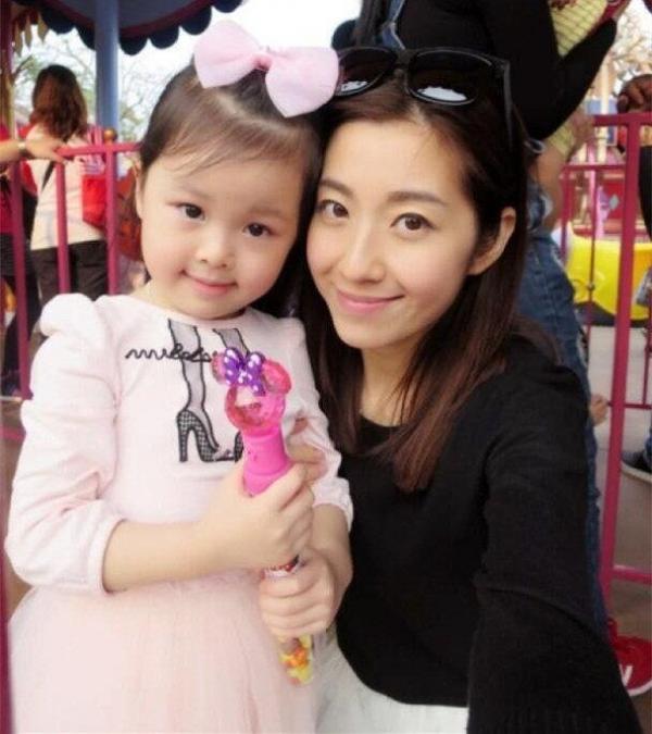 陈自瑶否认婚变 吃瓜群众表示不明觉厉(2)