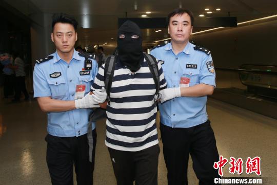 “掌悦理财”平台实际控制人王某被上海警方抓捕归案