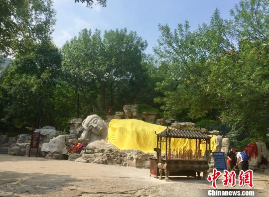 图为山东济南千佛山景区的卧佛。 孙宏瑗 摄