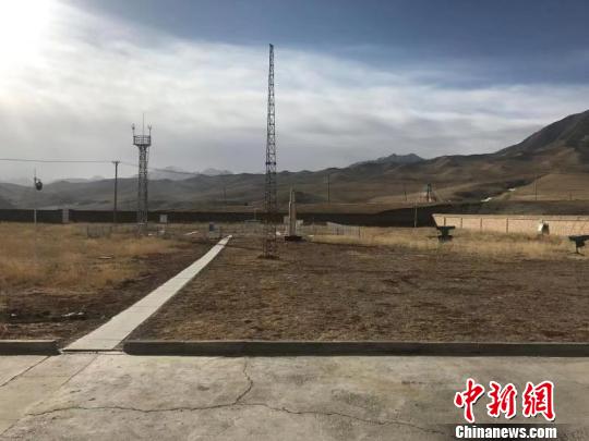 祁连山黑河源头深处的气象人