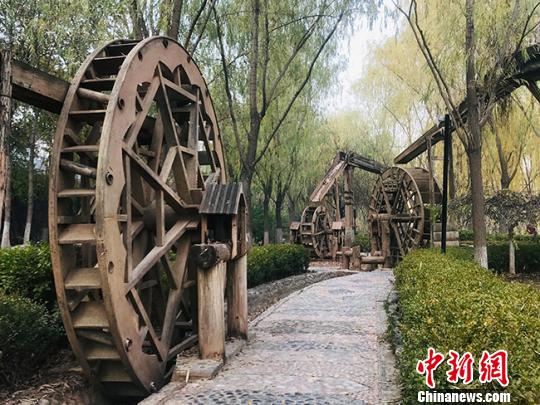 ͼΪˮ԰еһǣСˮֲڲе֮䡣 