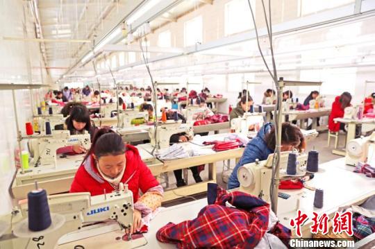 老典型的新作为:山西西沟村为贫困户分红74000元