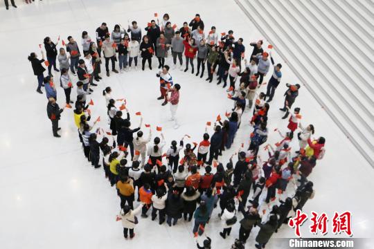 ɽٰ조ഺ˽ɫΪ긳