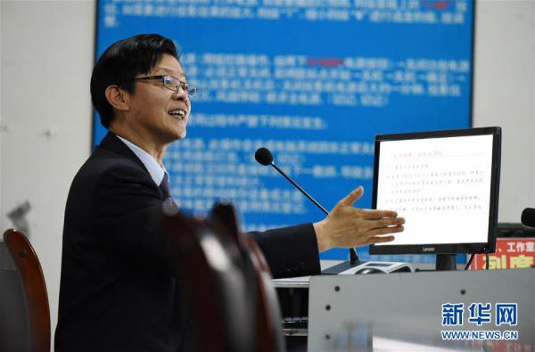 (新华全媒头条·图文互动)(2)少年锦时,有师如父——记浙江对口帮扶教师、贵州台江“名校长爸爸”陈立群