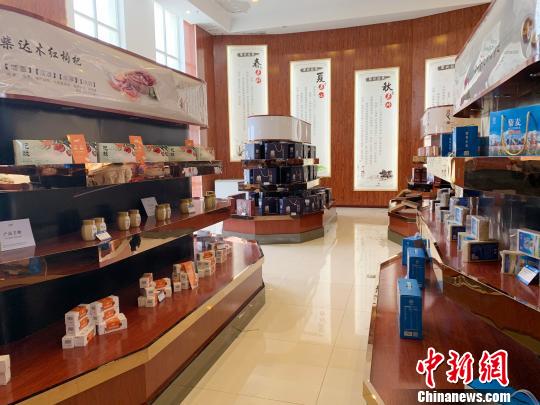 ͼΪڲƷ෱࣬Ҫ޼轡ɳ֭ε轾ơۡη¡ȪȪˮ޼桢ӹȲľɫƷ 