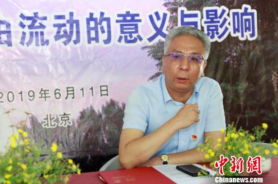 中国生态农业产业技术创新战略联盟副秘书长刘首文发言。主办方供图