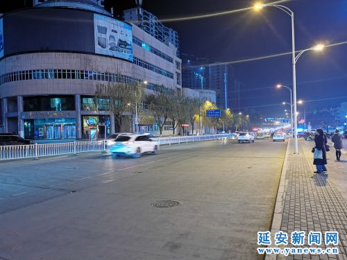 �ӿ���Ĺ��ʮ��·�ڽ�ͨ��˳��