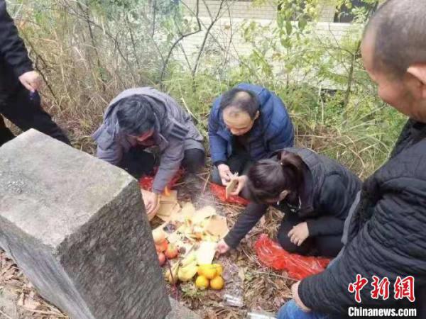 ־ԸͬʿڻƺʿĹؼ롣 