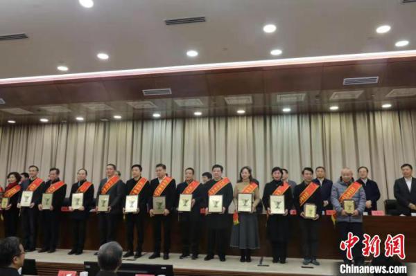 ݡж202020궯Աֳ ܹṩ 