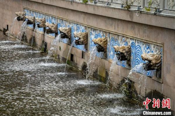 汾河源头古称“汾源灵沼”,位于宁武县管涔山脚下的东寨镇雷鸣寺泉。 马梦迪 摄