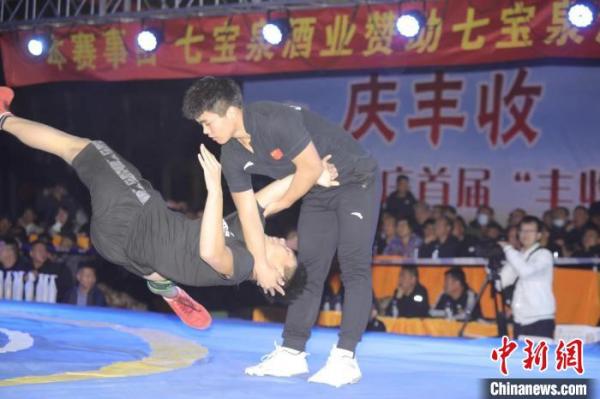 挠羊赛比赛现场。 华舰体育供图