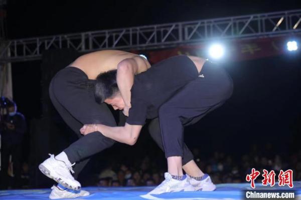 挠羊赛比赛现场。 华舰体育供图