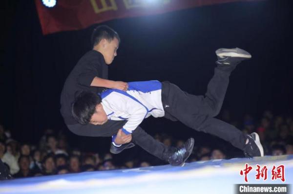 挠羊赛比赛现场。 华舰体育供图