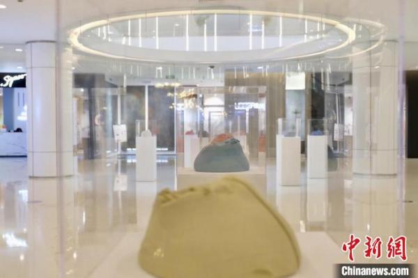 2022上海城市当代雕塑与装置艺术博览。 王笈 摄